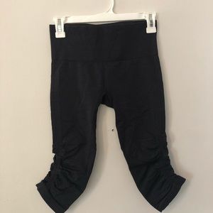 Lululemon Awakening Crop legging
